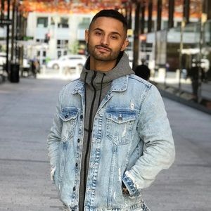 Meet your Posher, Ali